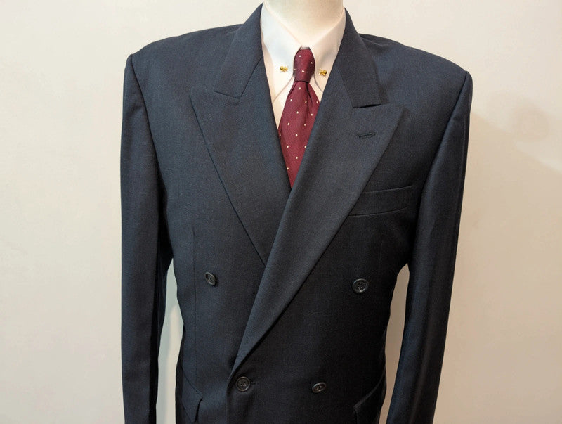 Ravissant costume croisé bleu marine en laine