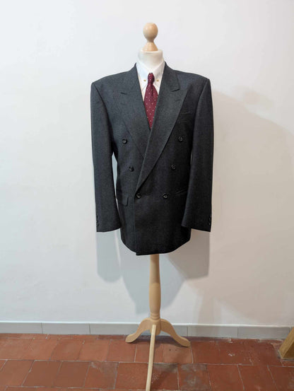 Incroyable costume croisé gris en flanelle lourde