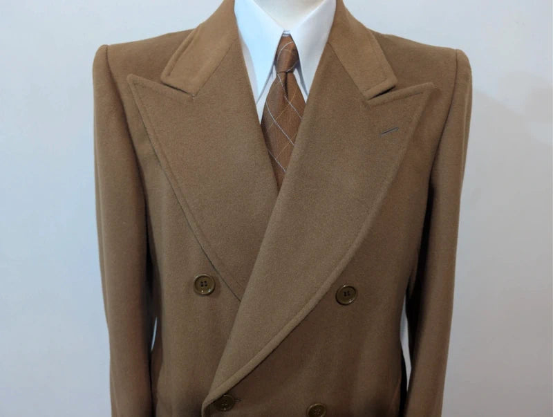 Legendärer, zweireihiger Kamelhaarmantel aus Wolle