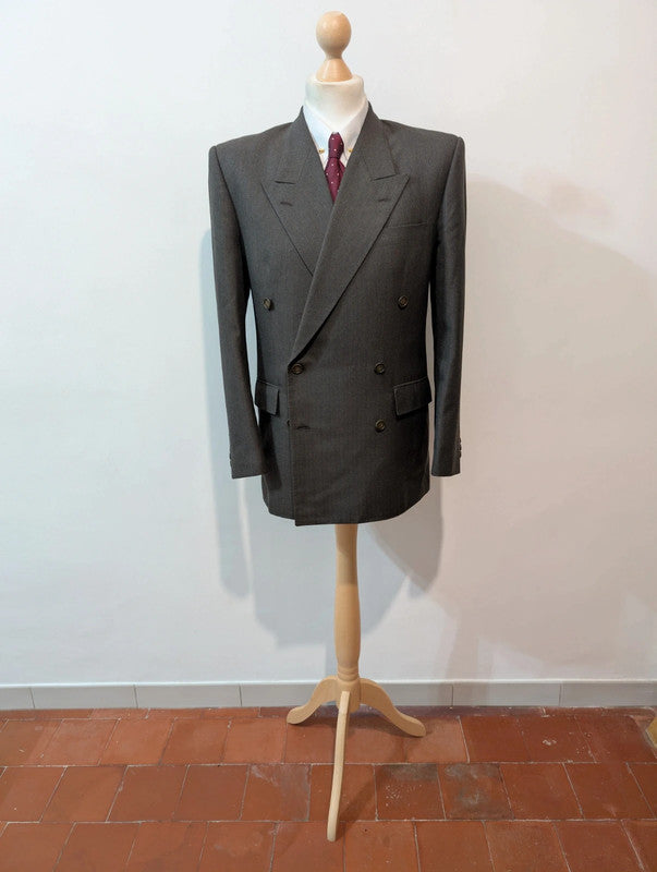 Extraordinaire costume croisé gris en laine.