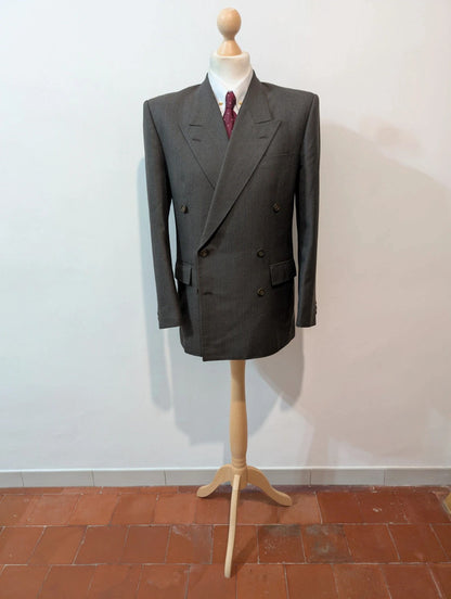 Extraordinaire costume croisé gris en laine.