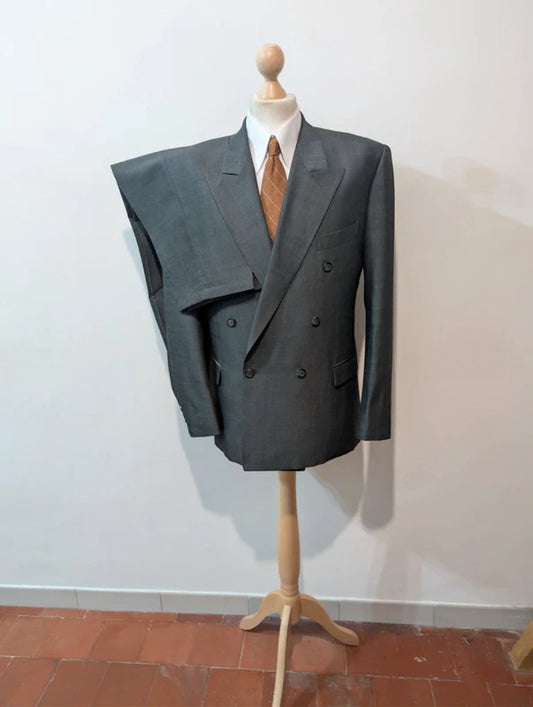 Magnifique costume croisé gris en laine