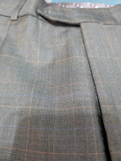 Size 40 High-waisted trousers