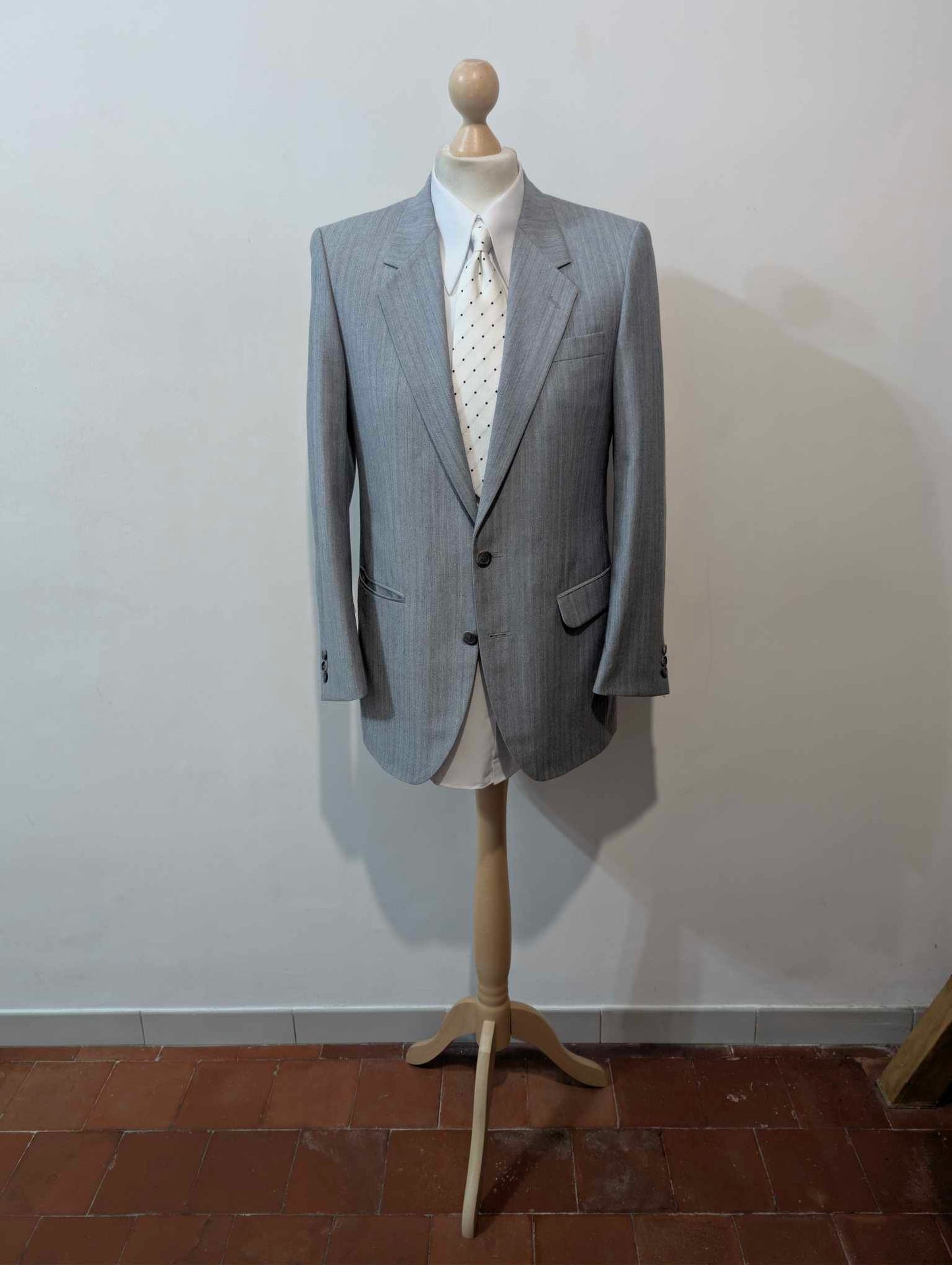 Wunderschöner Nadelstreifenanzug aus Wolle