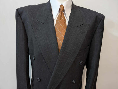 Méchant costume croisé pinstripe en laine