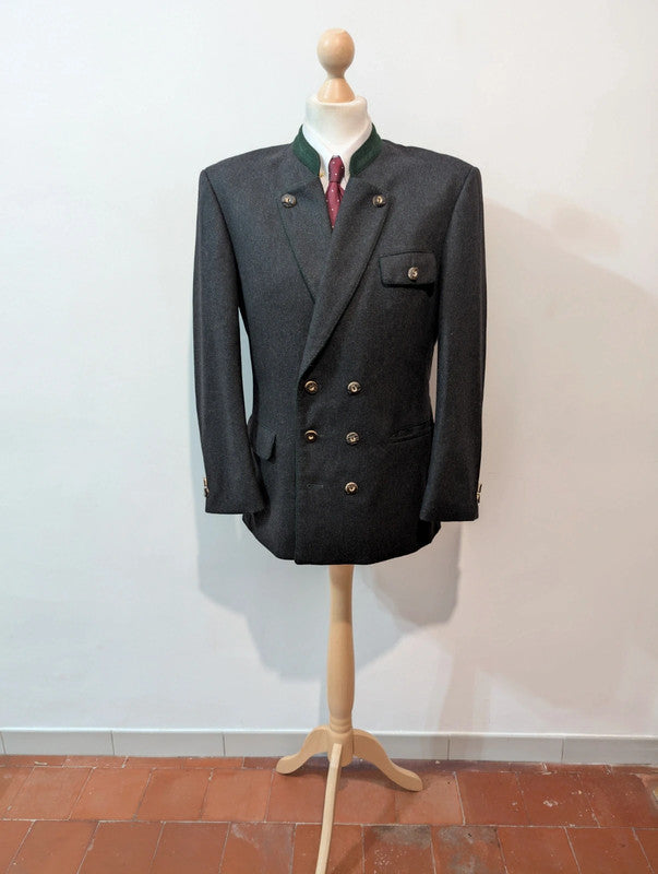 Magnifique costume autrichien en flanelle lourde
