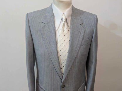 Wunderschöner Nadelstreifenanzug aus Wolle