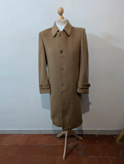 Heller Kamelwollmantel