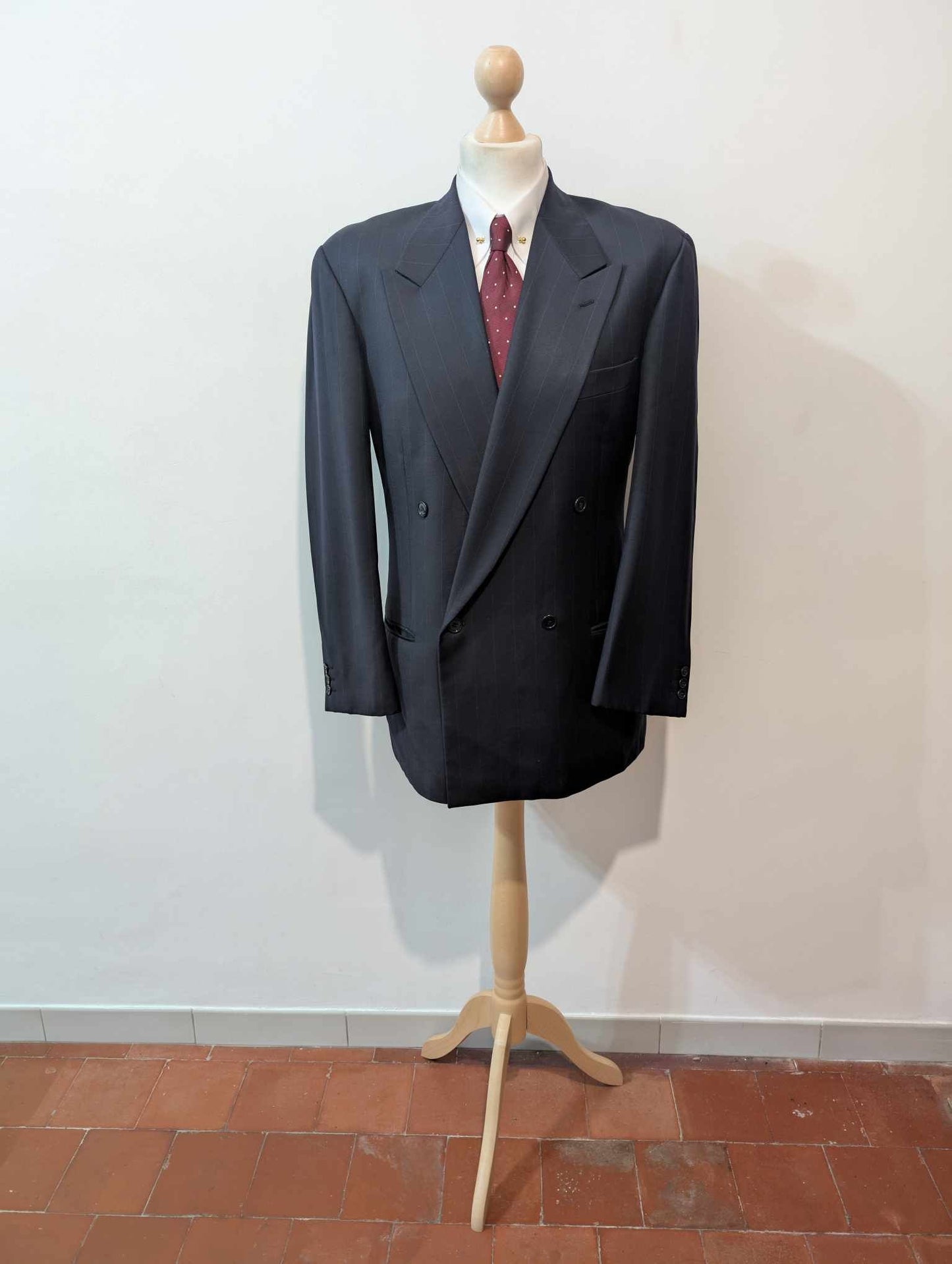Effrayant costume croisé chalkstripe