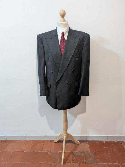 Classique costume croisé de couleurs gris en laine