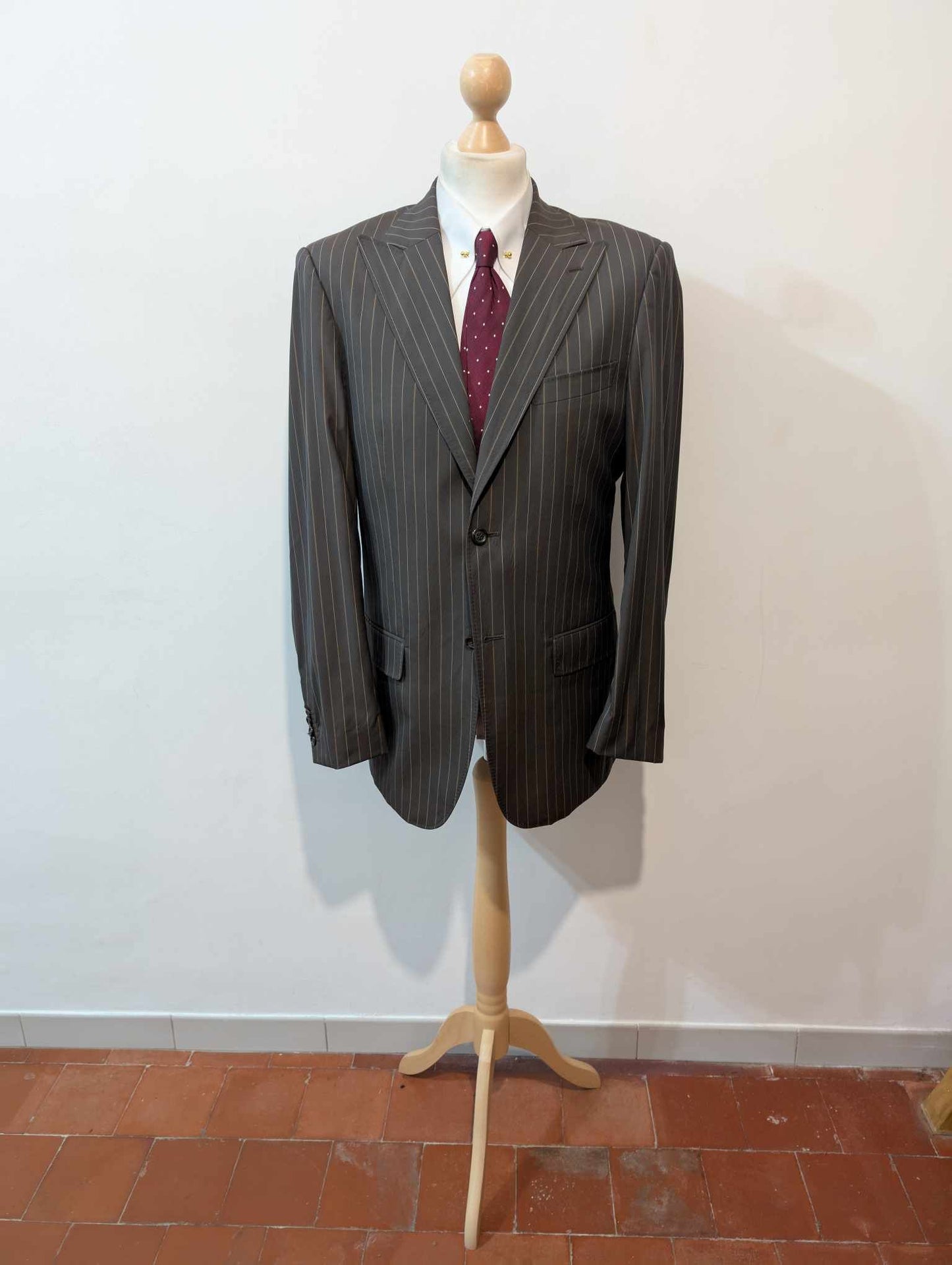 Magnifique costume pinstripe marron en laine