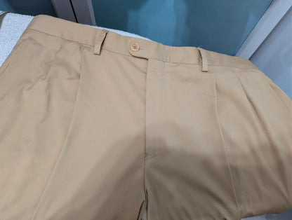 Größe 50FR Creme-beige Wollhose