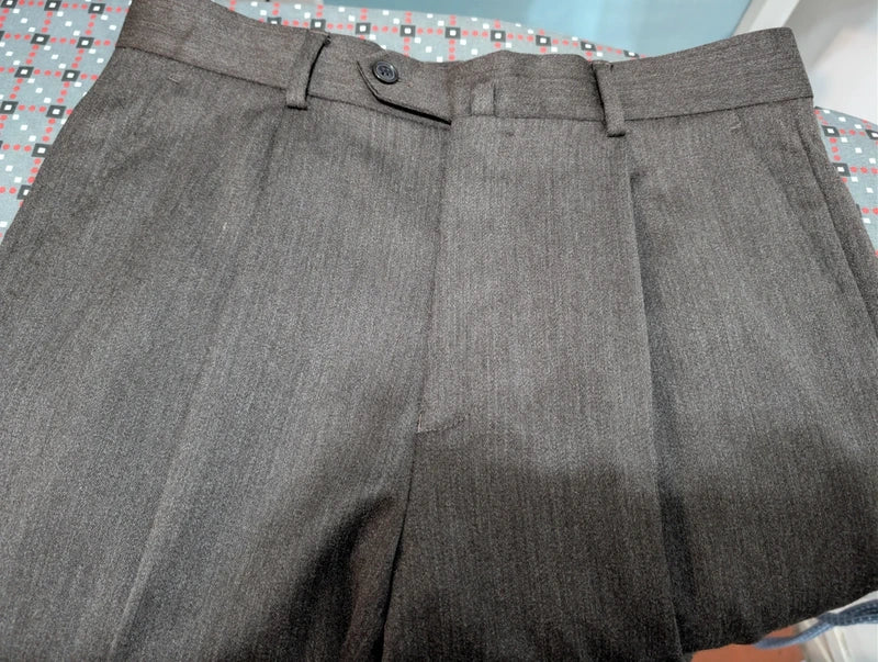 Größe 40FR, wunderschöne braune Wollhose