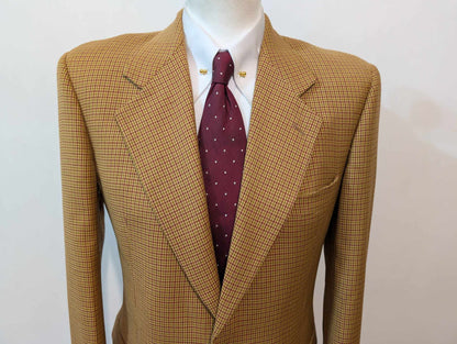 Gentille veste de couleurs marron beige en laine