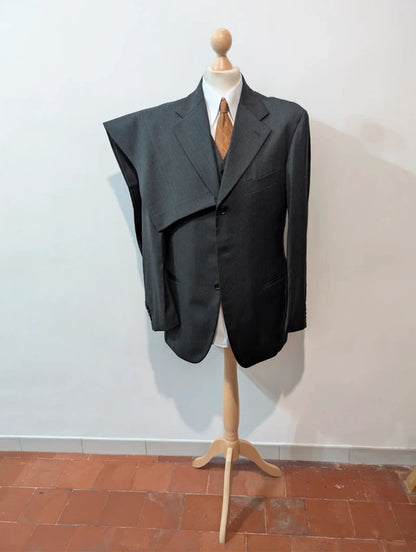 Unglaublicher dreiteiliger Loro Piana-Anzug