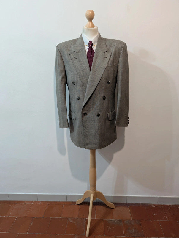 Élégant costume croisé gris en laine