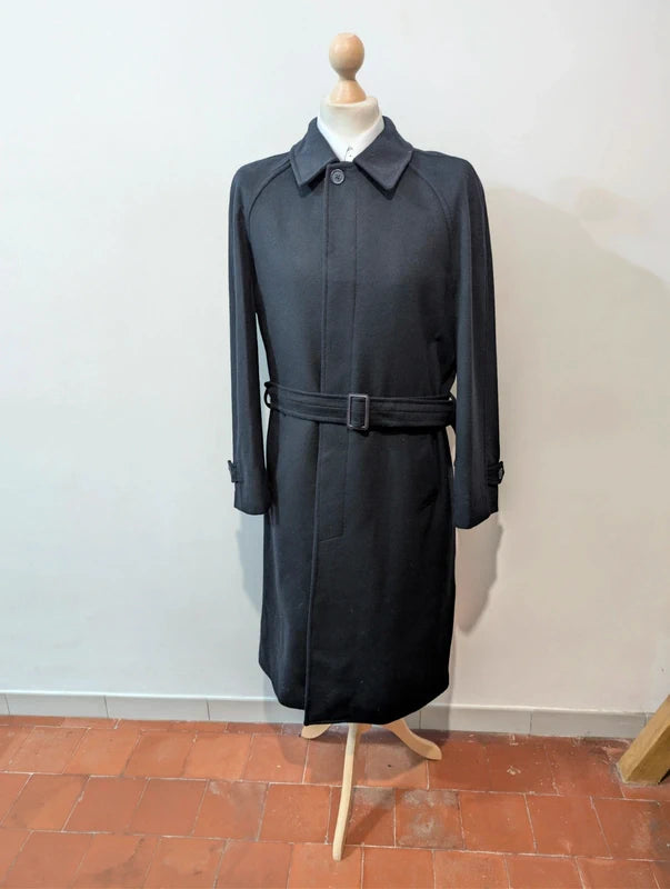 Wunderschöner Raglanmantel aus Wolle