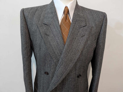 Superbe costume croisé gris en flanelle