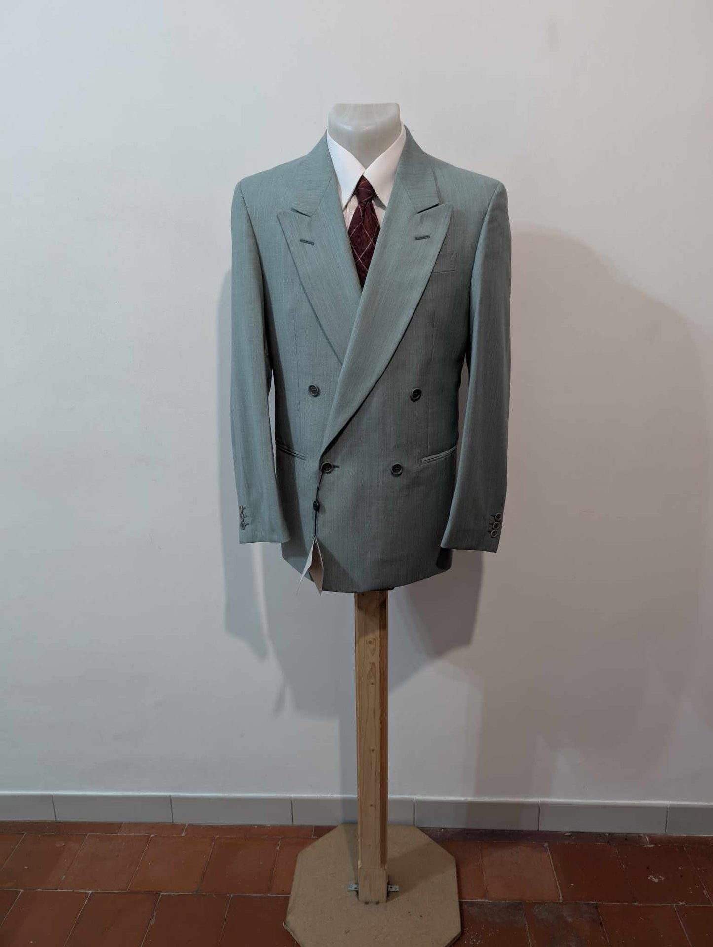 Mignon costume croisé bleu vert en laine légère