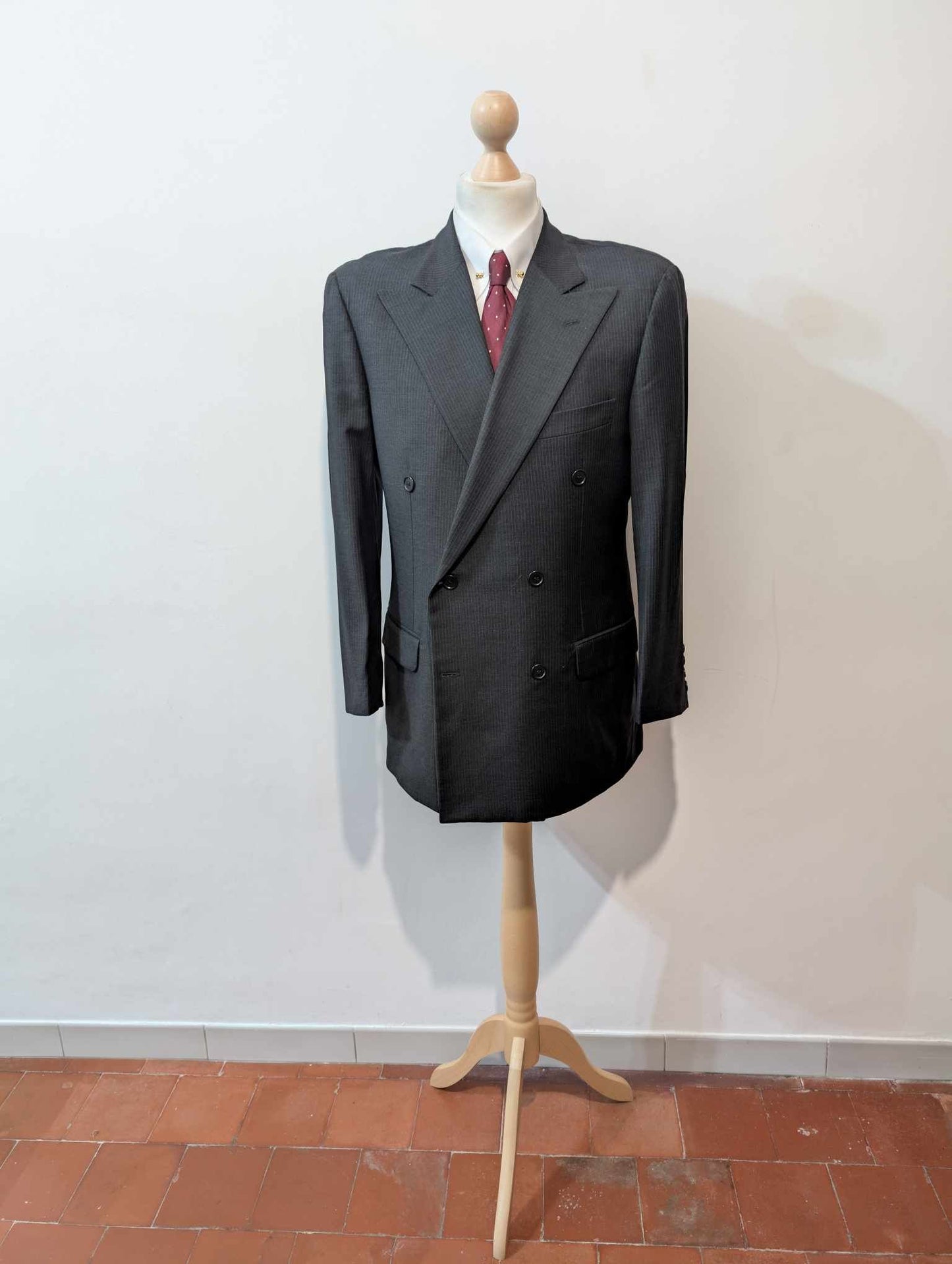 Formidable costume croisé pinstripe en laine