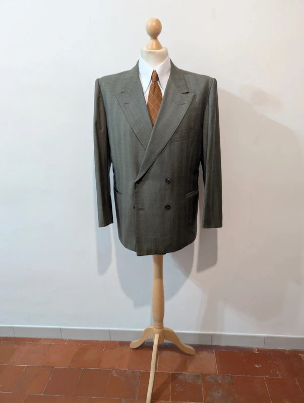 Légendaire costume croisé gris en laine