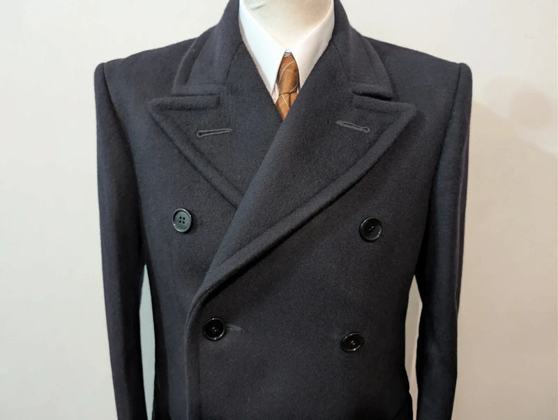 Fantastischer zweireihiger Mantel