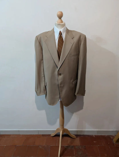 Giant beige sand wool costume