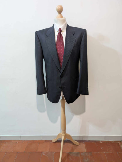 Redoutable costume bleu marine en laine