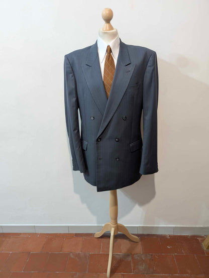 Unglaublicher Nadelstreifen-Zweireiher aus Wolle