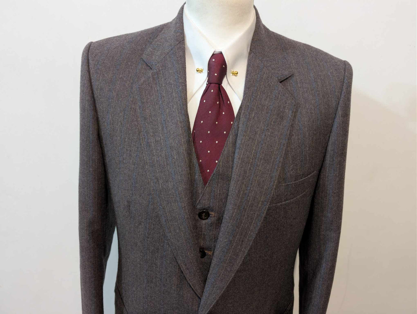 Magnifique costume 3 pièces gris violet