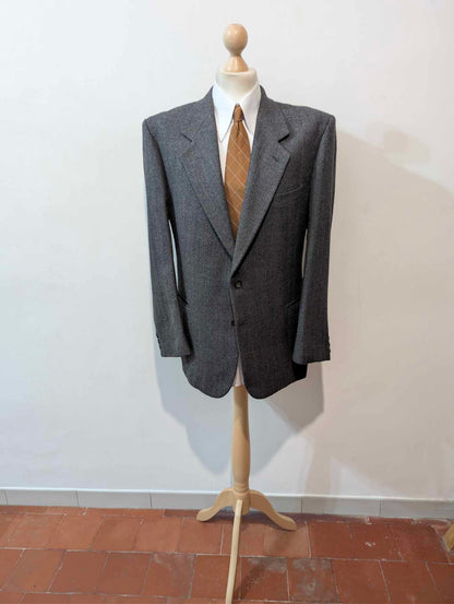 Alter grauer Tweedanzug