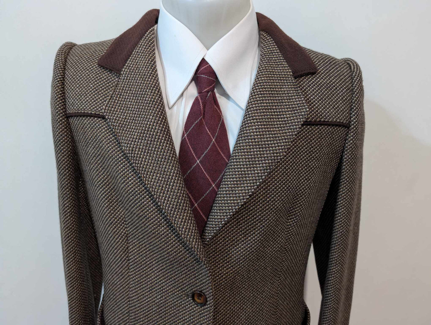 Elegante veste chesterfield en laine