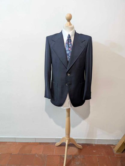 Nice wool navy blue suit