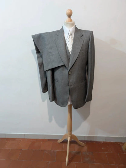 Prächtiger dreiteiliger Wollanzug