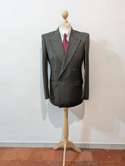 Mystérieux costume croisé chalkstripe en flanelle