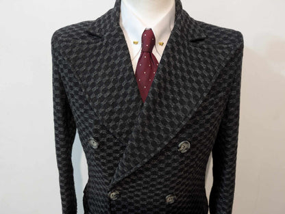 Étrange manteau croisé en laine