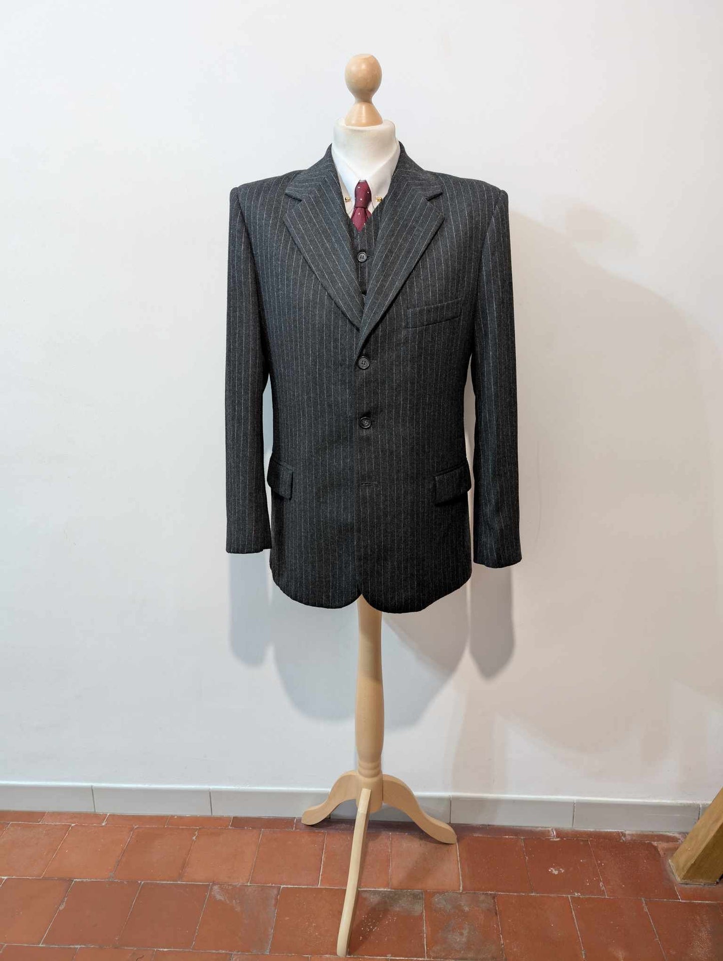 Mystérieux costume 3 pièces pinstripe en flanelle lourde