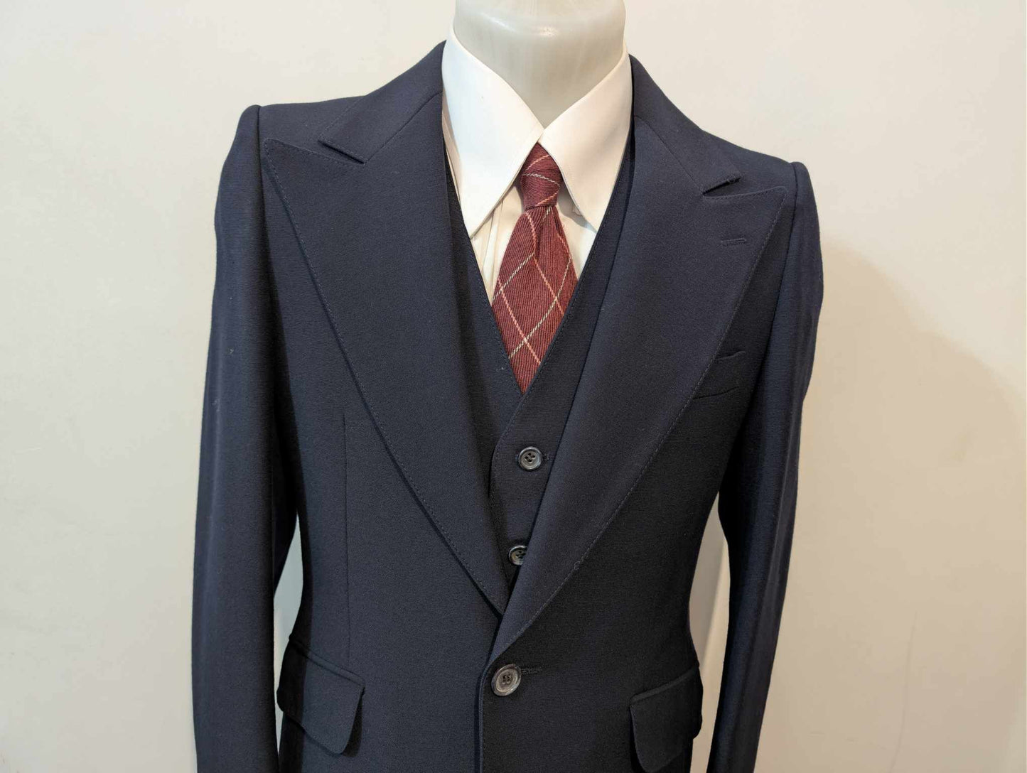 Incroyable costume 3 pièces bleu marine