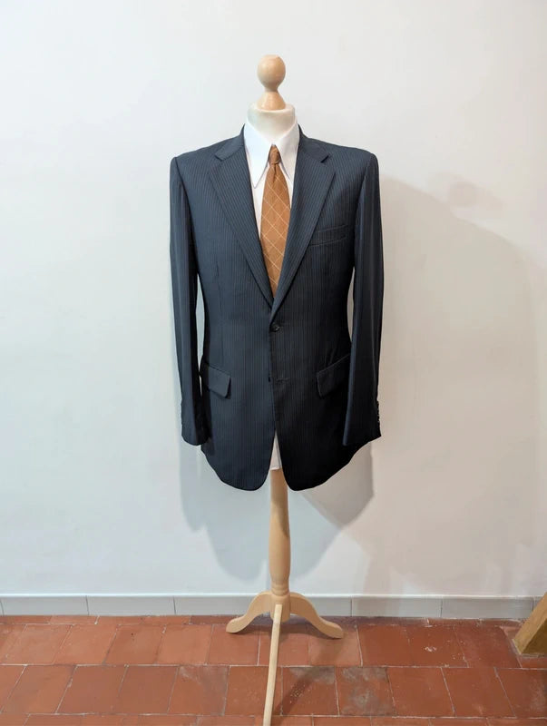 Fantastischer Nadelstreifenanzug aus Wolle