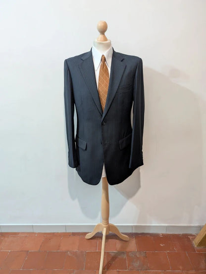 Fantastischer Nadelstreifenanzug aus Wolle