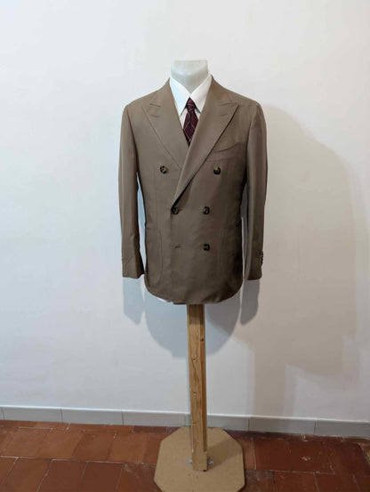 Toller zweireihiger brauner Baumwollanzug