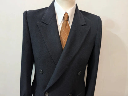 Kurzer, zweireihiger, marineblauer Wollmantel