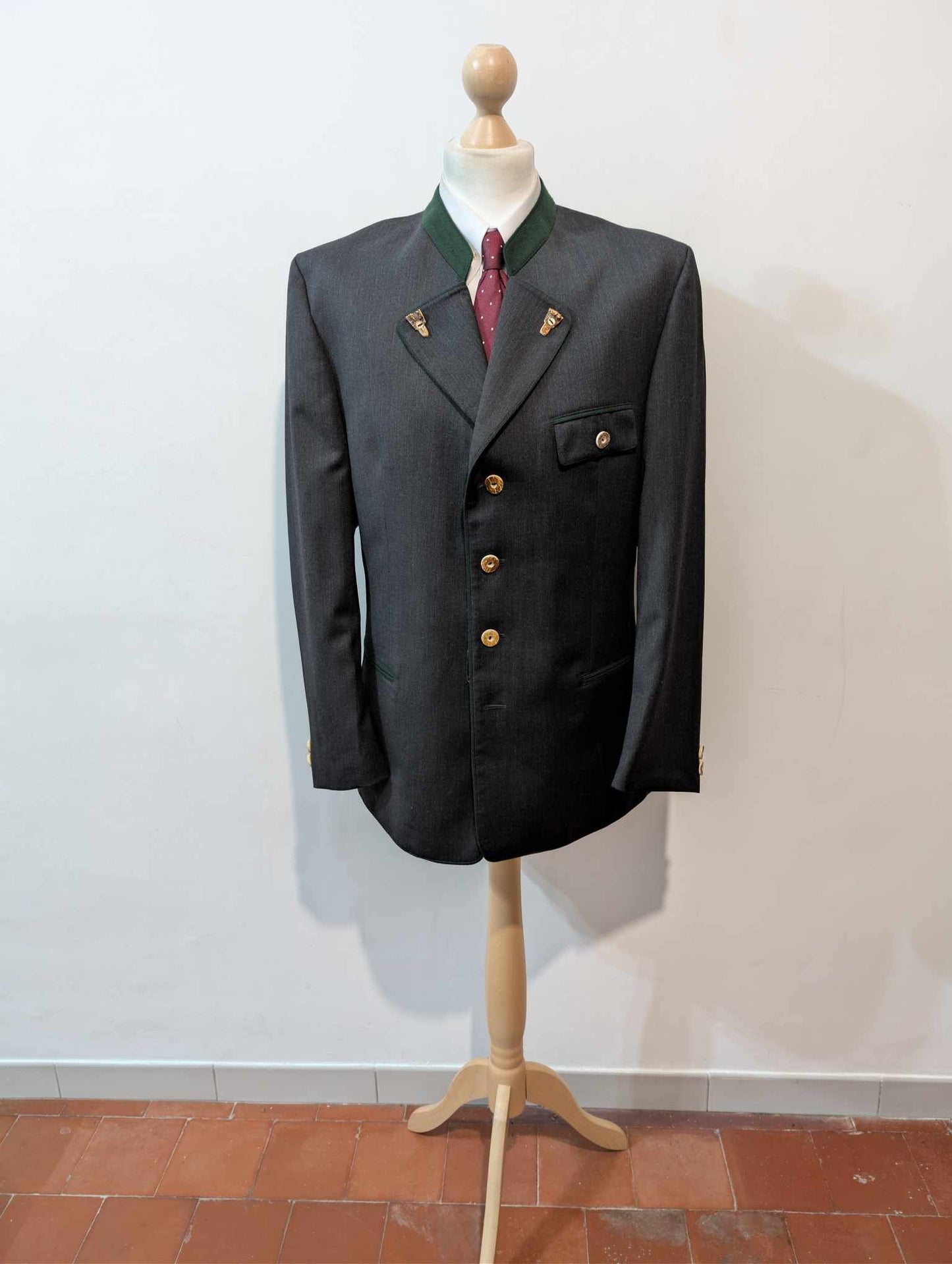 Sympathique costume autrichien en laine