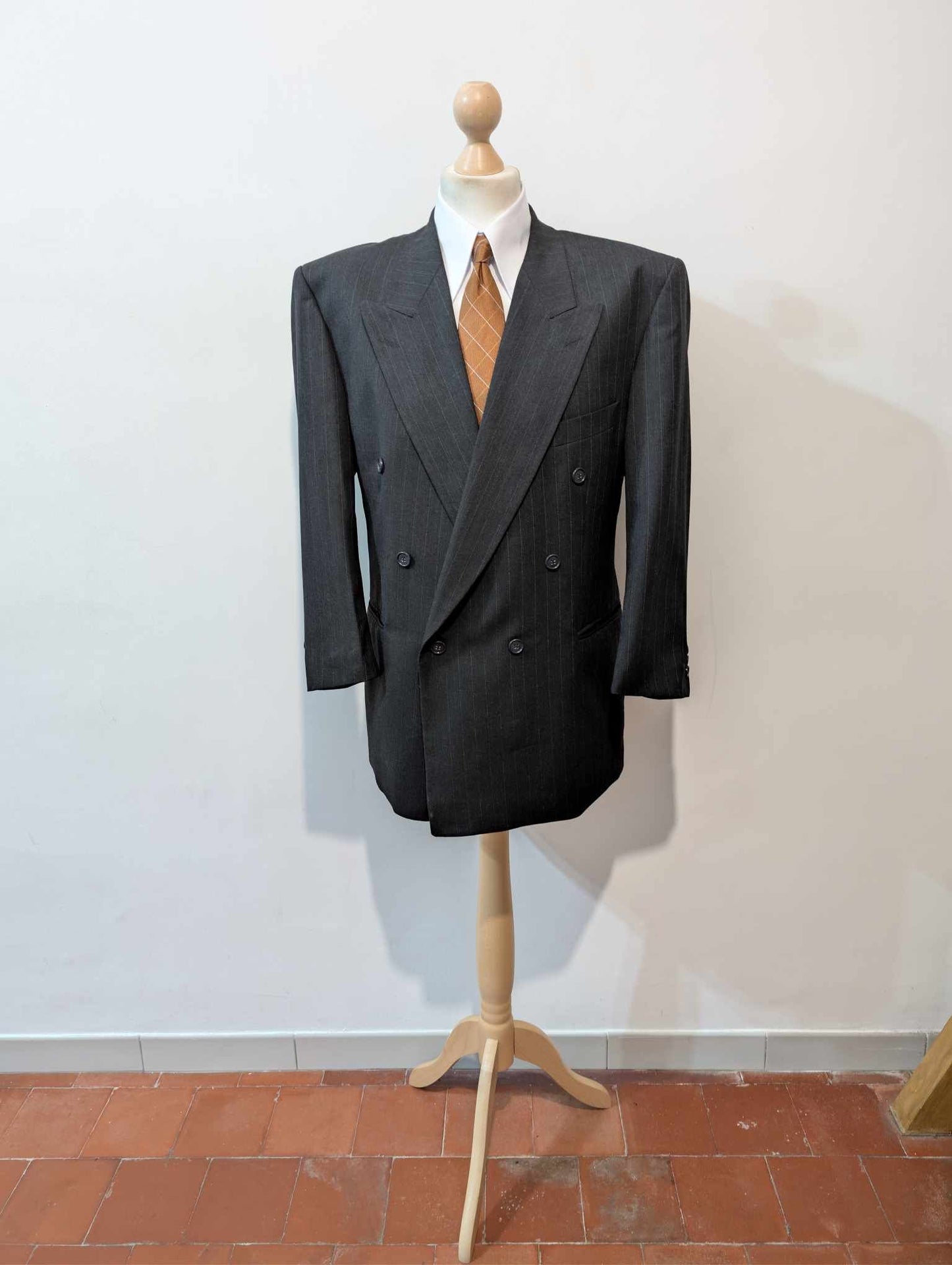 Méchant costume croisé pinstripe en laine