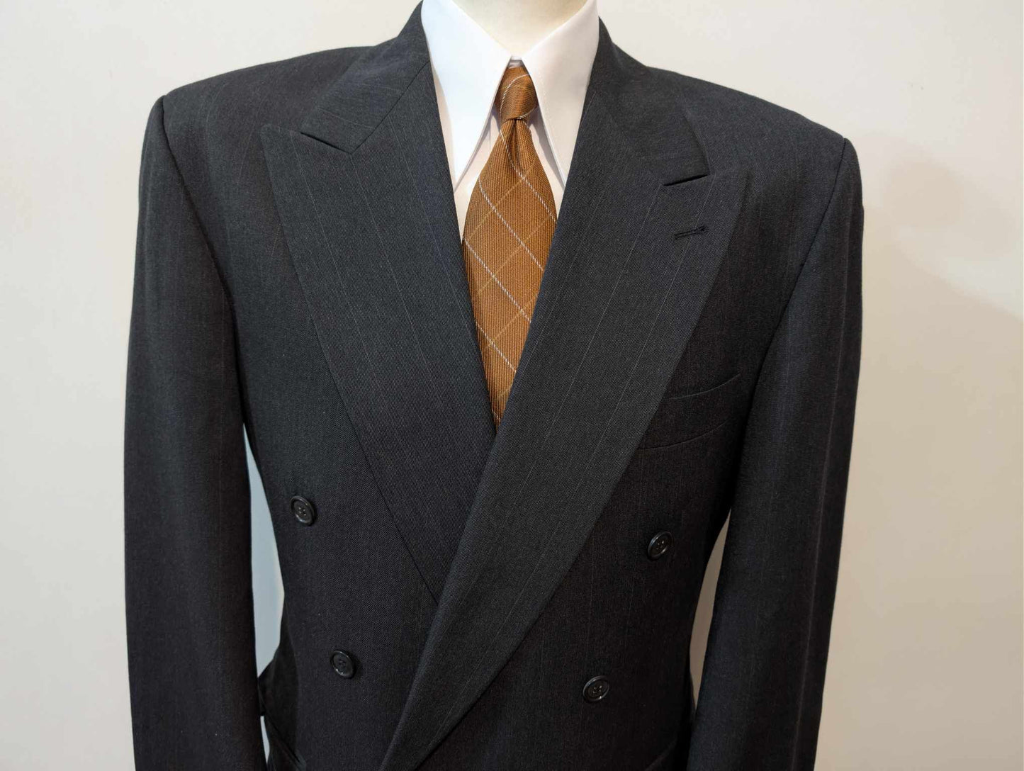 Classique costume croisé pinstripe en laine