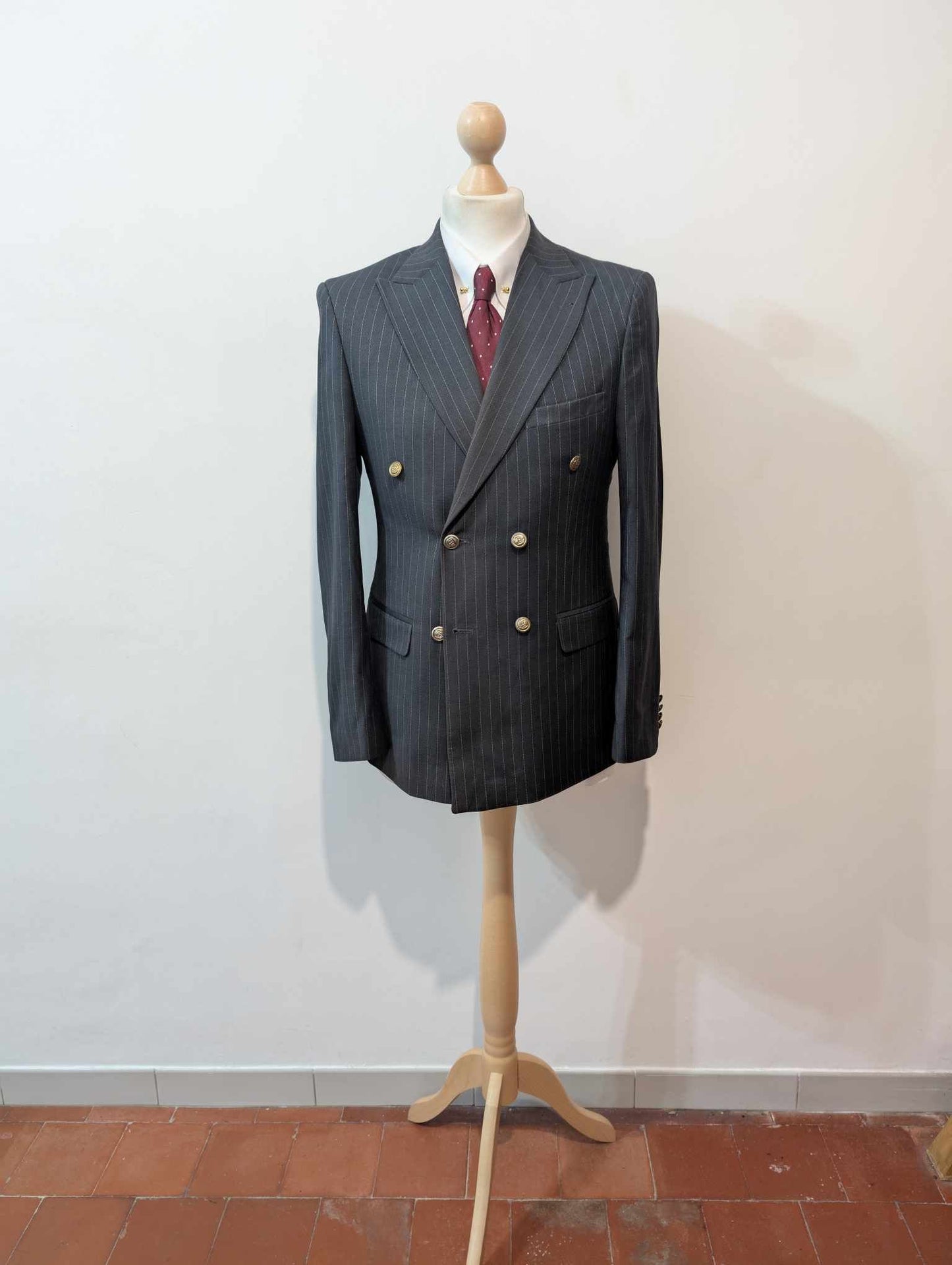 Classique costume croisé a rayure