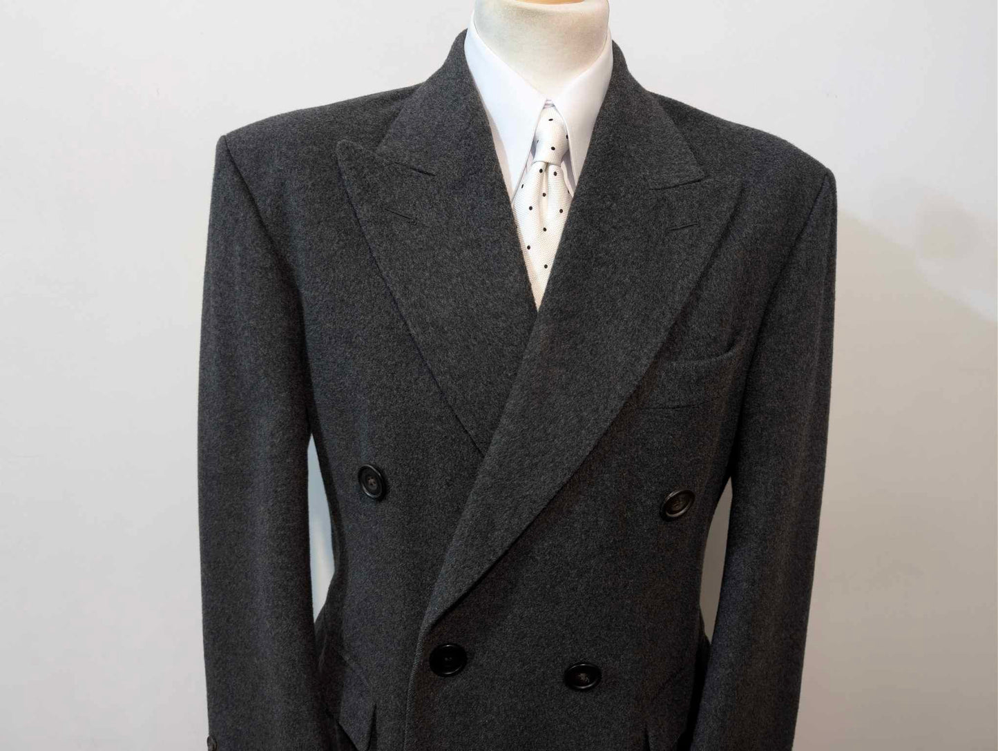 Beeindruckender englischer zweireihiger Mantel