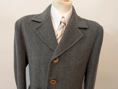 Eleganter grauer Woll-Polocoat