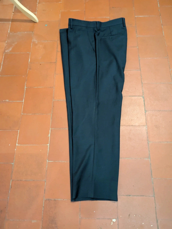 Classique costume bleu marine en laine