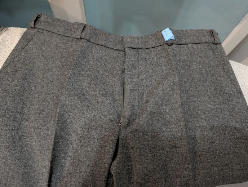 Magnifique costume gris en flanelle